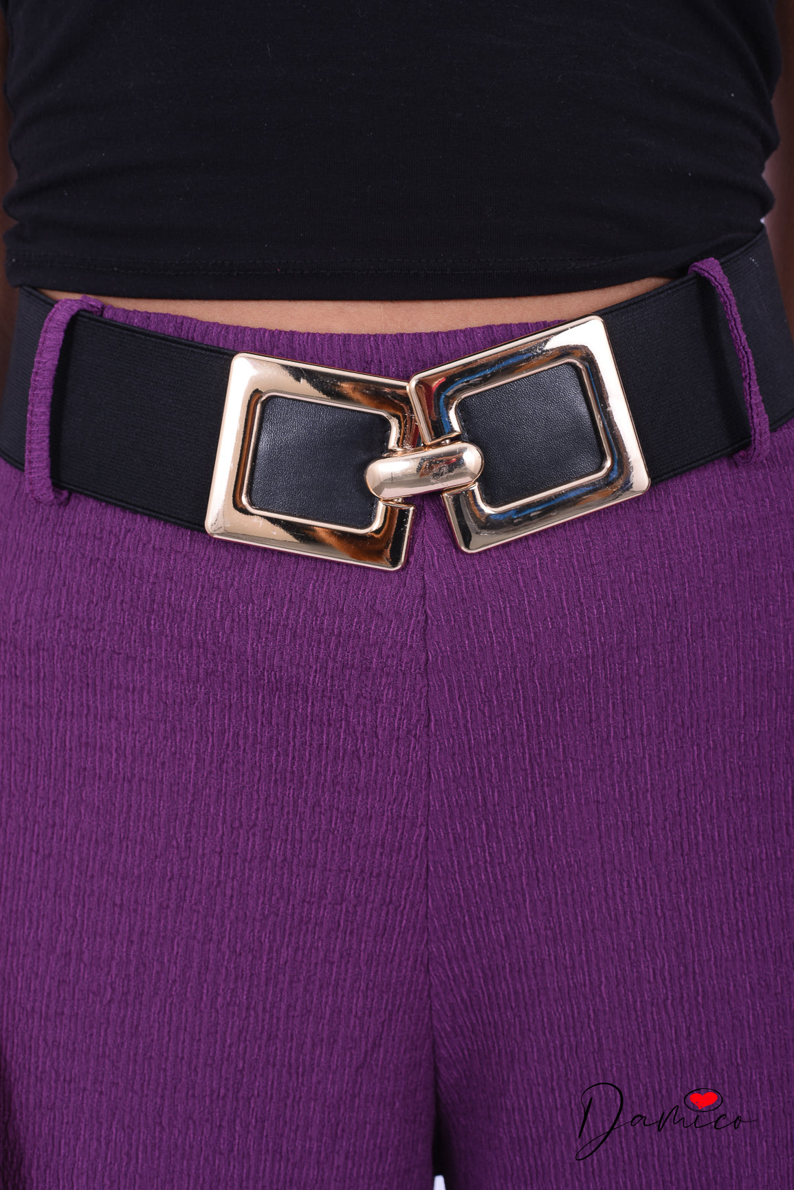 Pantalone ampio con cintura