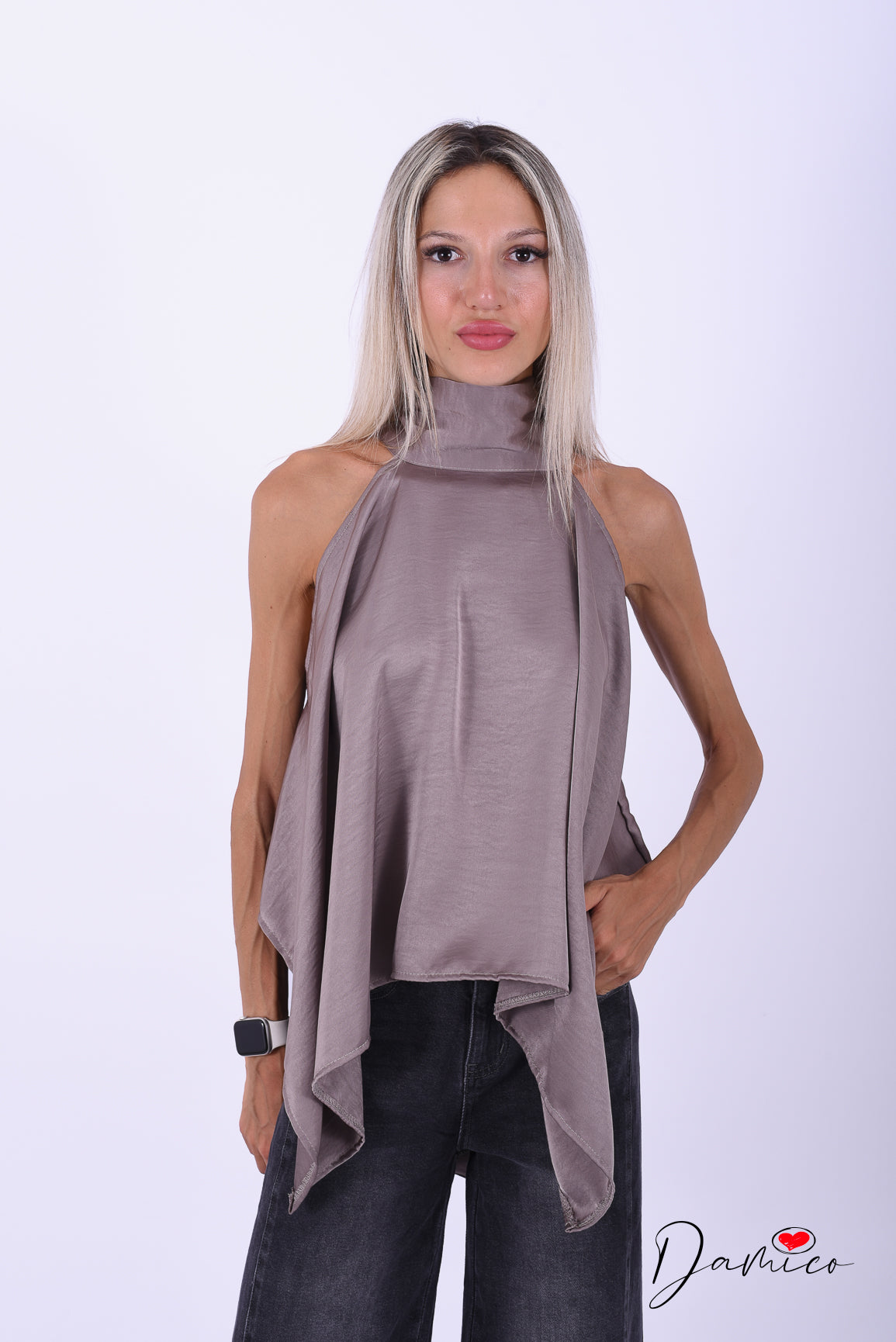 Top asimmetrico halter satin