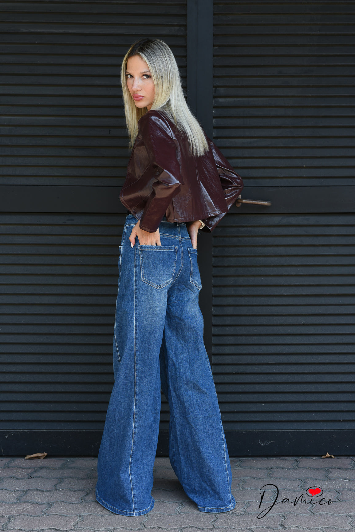 Jeans wide leg cucitura frontale
