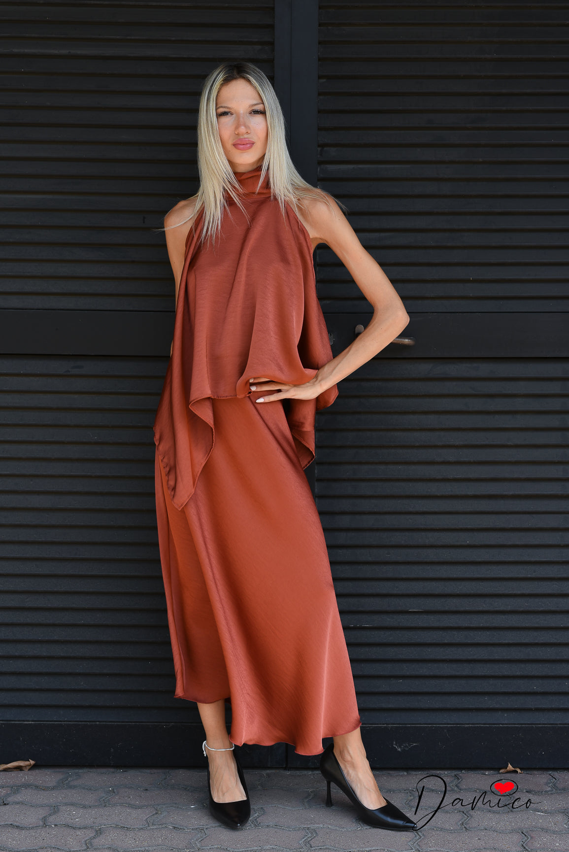 Gonna lunga asimmetrica satin