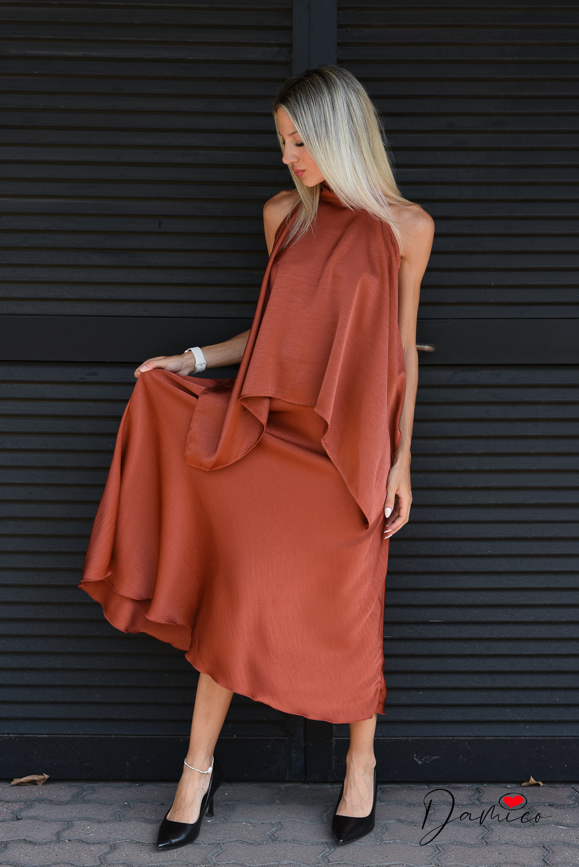 Gonna lunga asimmetrica satin