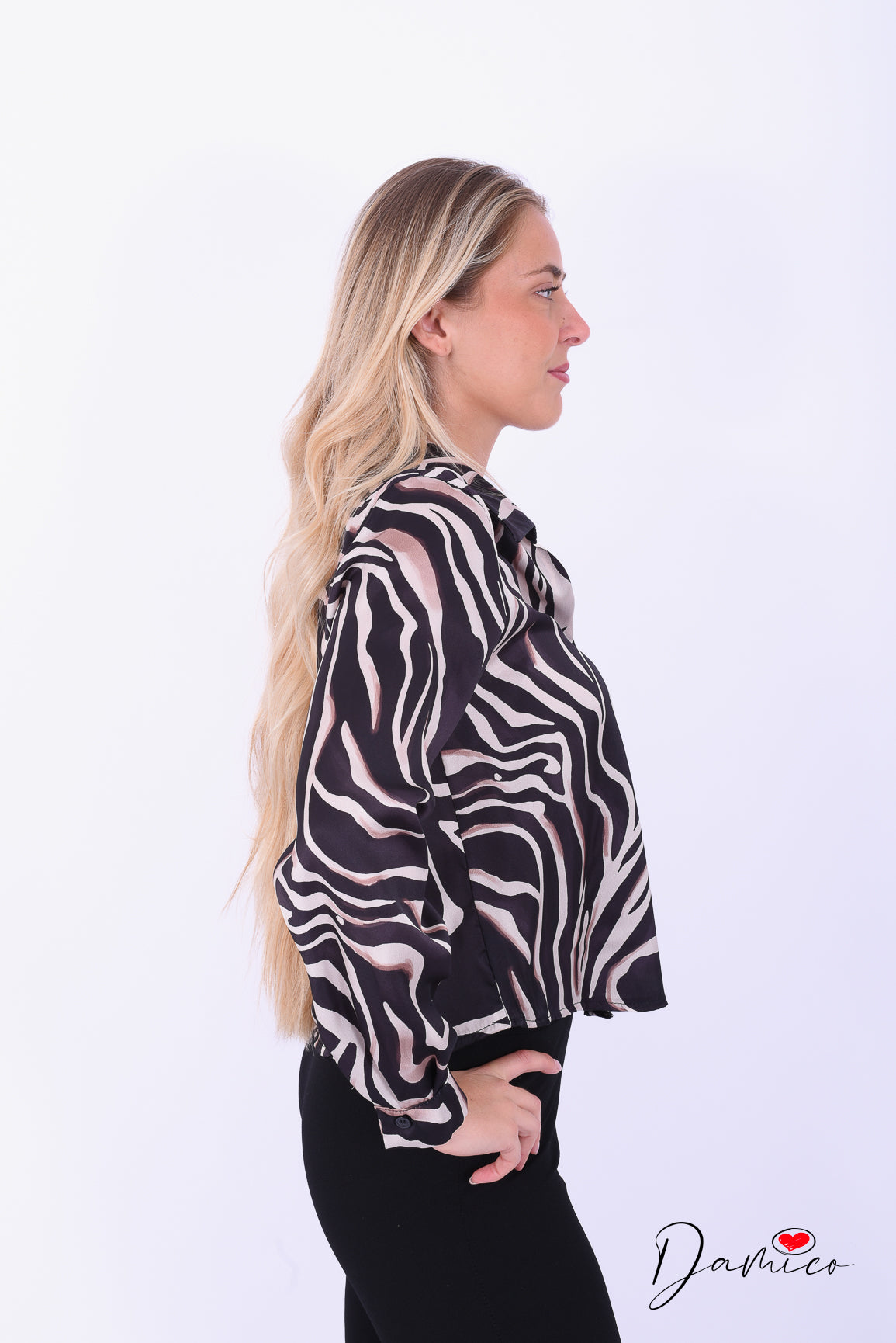 Camicia astratta