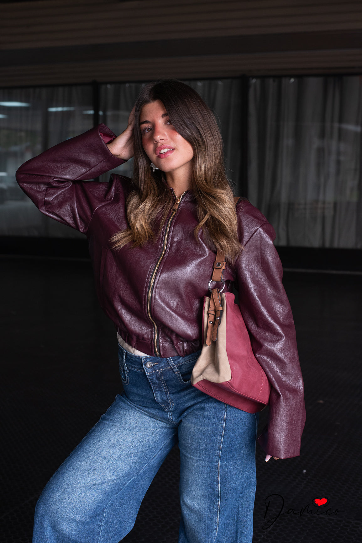 Bomber ecopelle zip e colletto