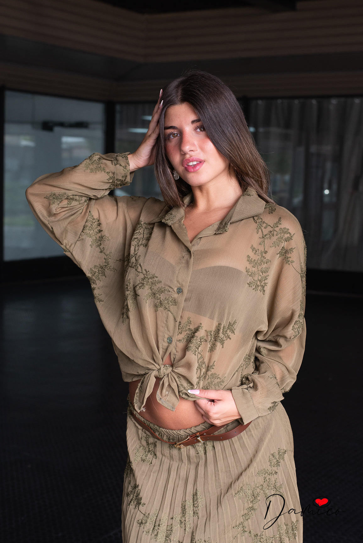 Camicia voile con ricami