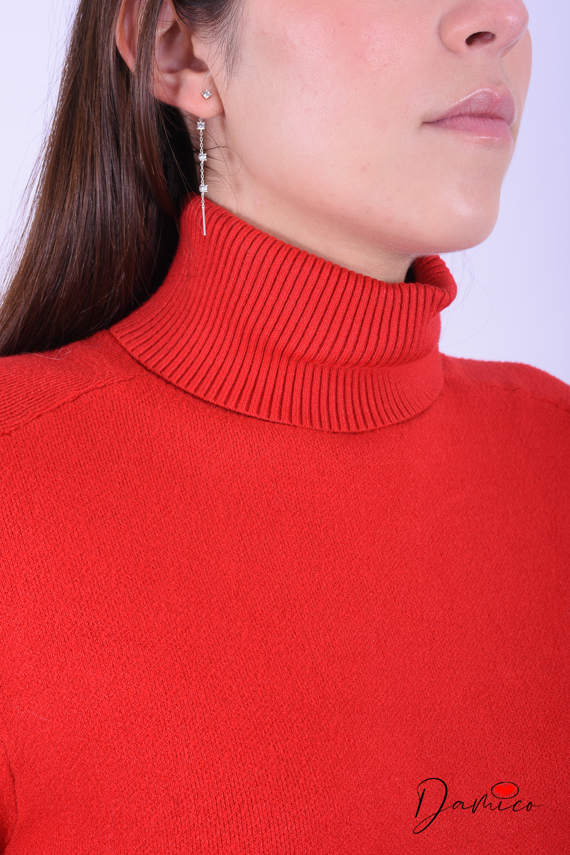Maglia dolcevita con spacco