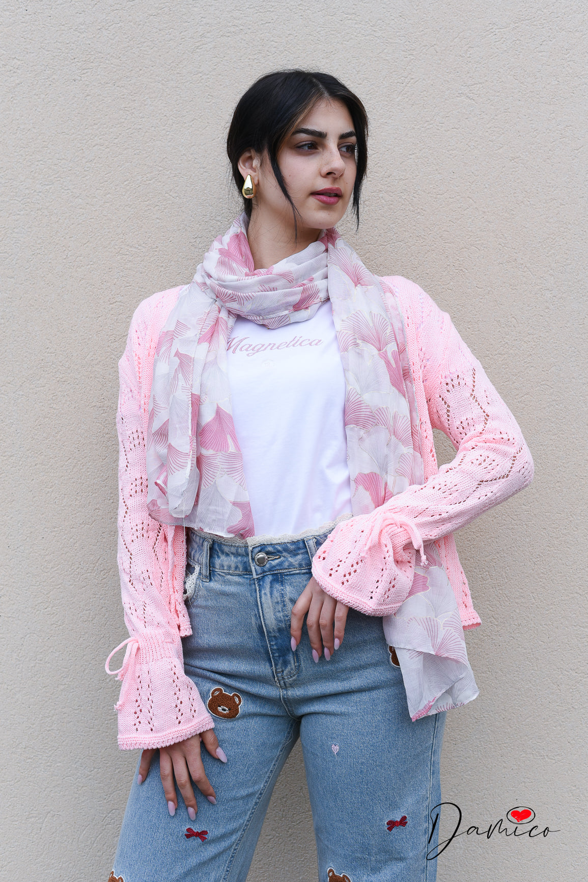Cardigan doily